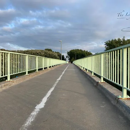 The Lighthouse Apartament *